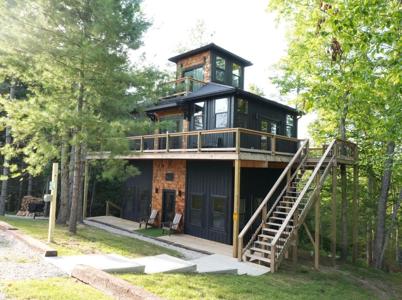 52 West Spencer Rd
