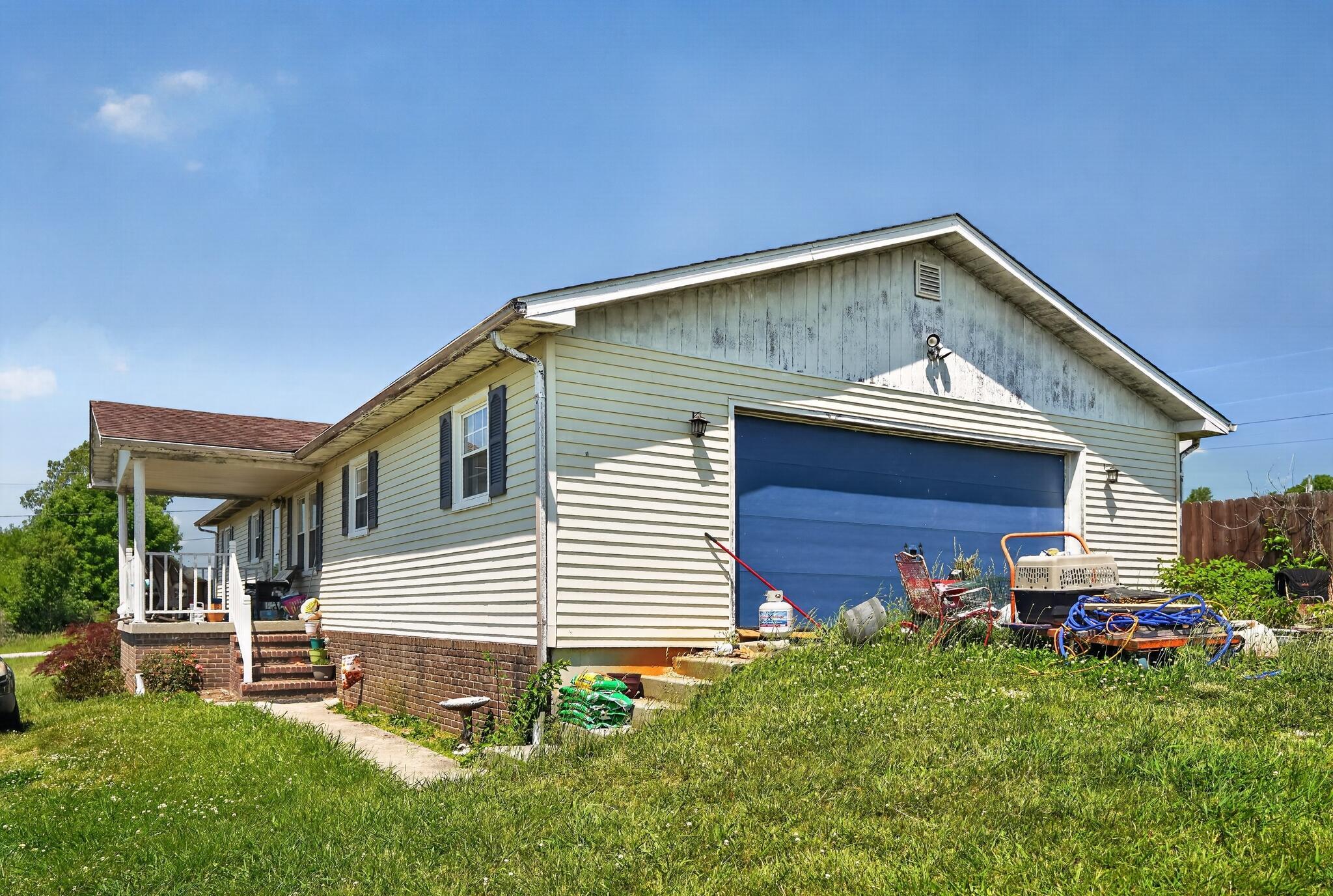 Image 1: 01_530_Heaton_Ford_Rd-Exterior-6349