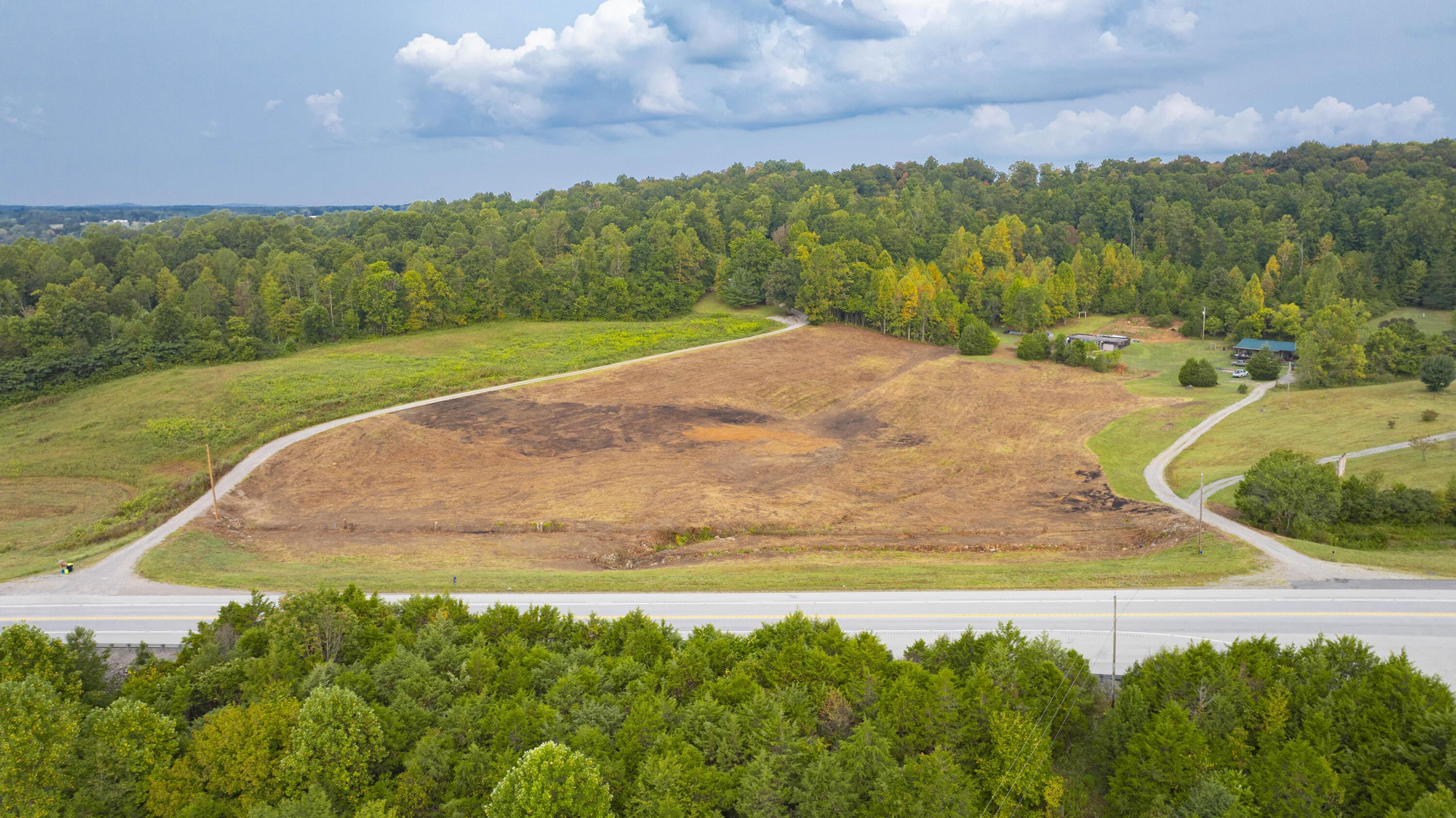 Image 2: Lake Cumberland Rd-15