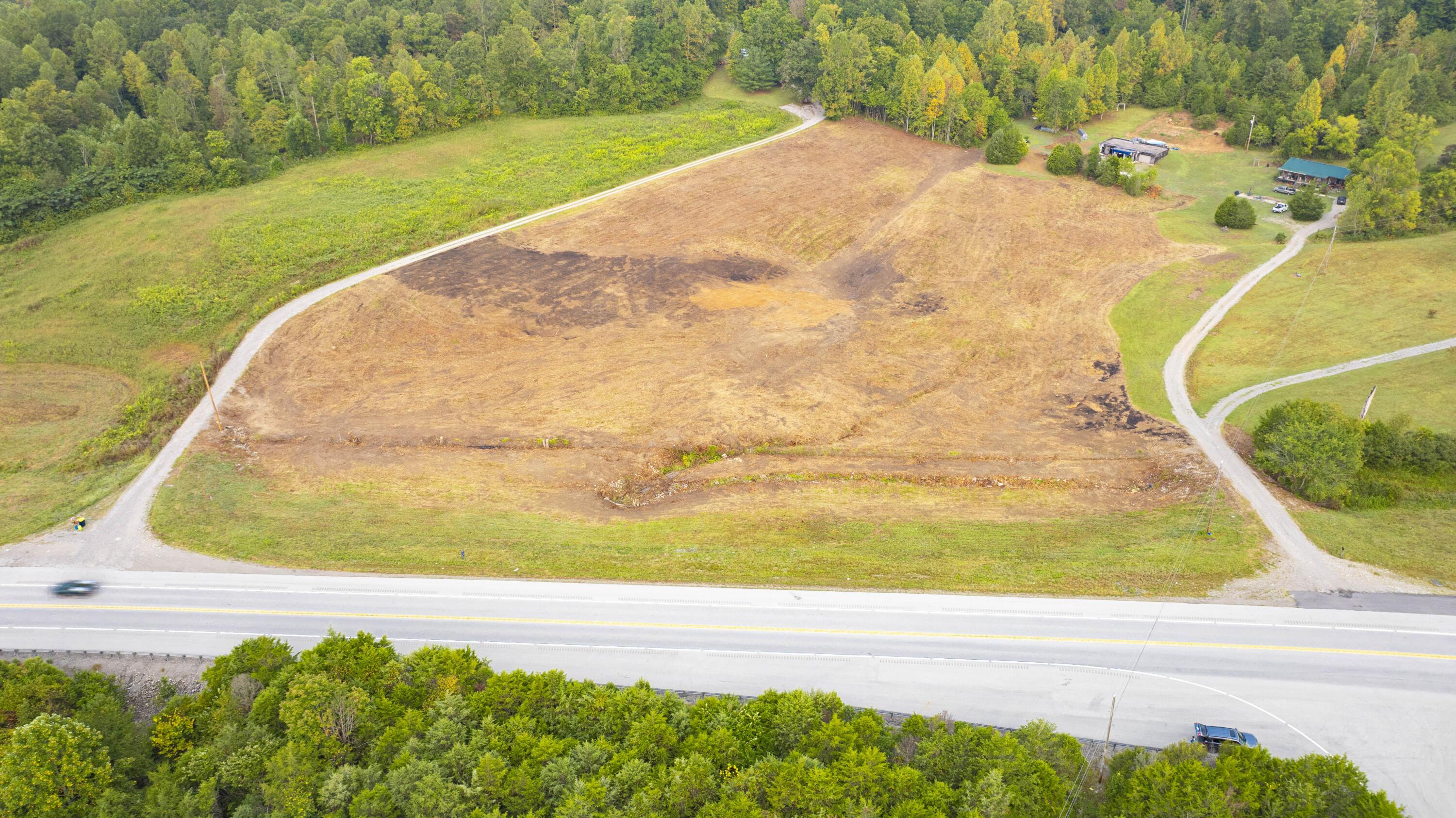 Image 3: Lake Cumberland Rd-16