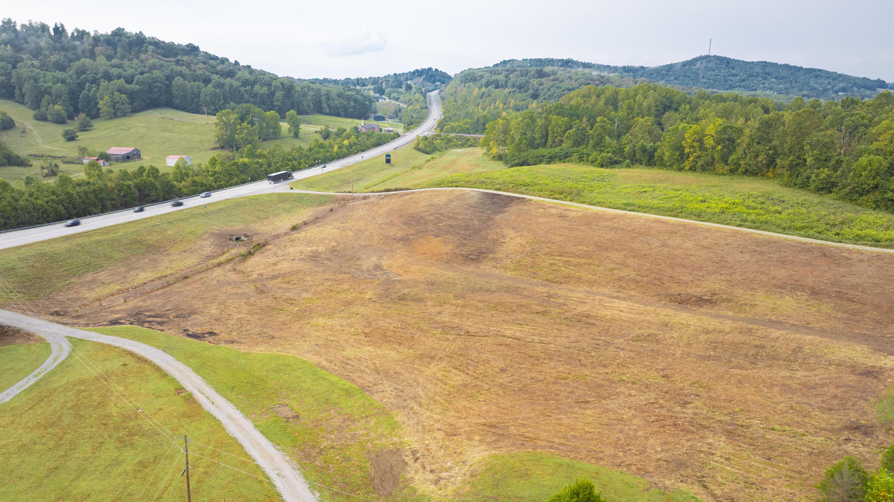 Image 4: Lake Cumberland Rd-11