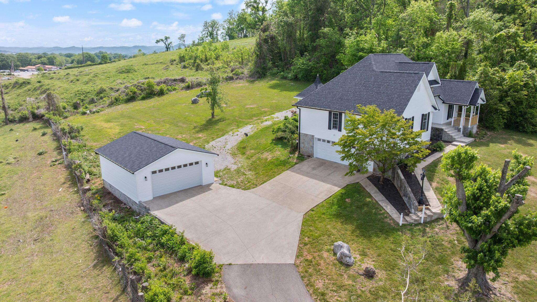 Image 4: 86-web-or-mls-DJI_20260427113604_0610_D