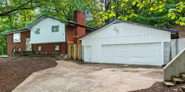 2371 State Highway 1568