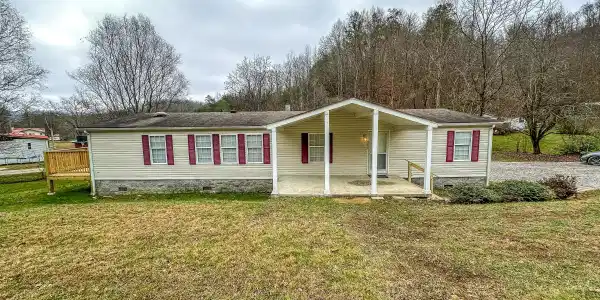 331 Ellen Lane