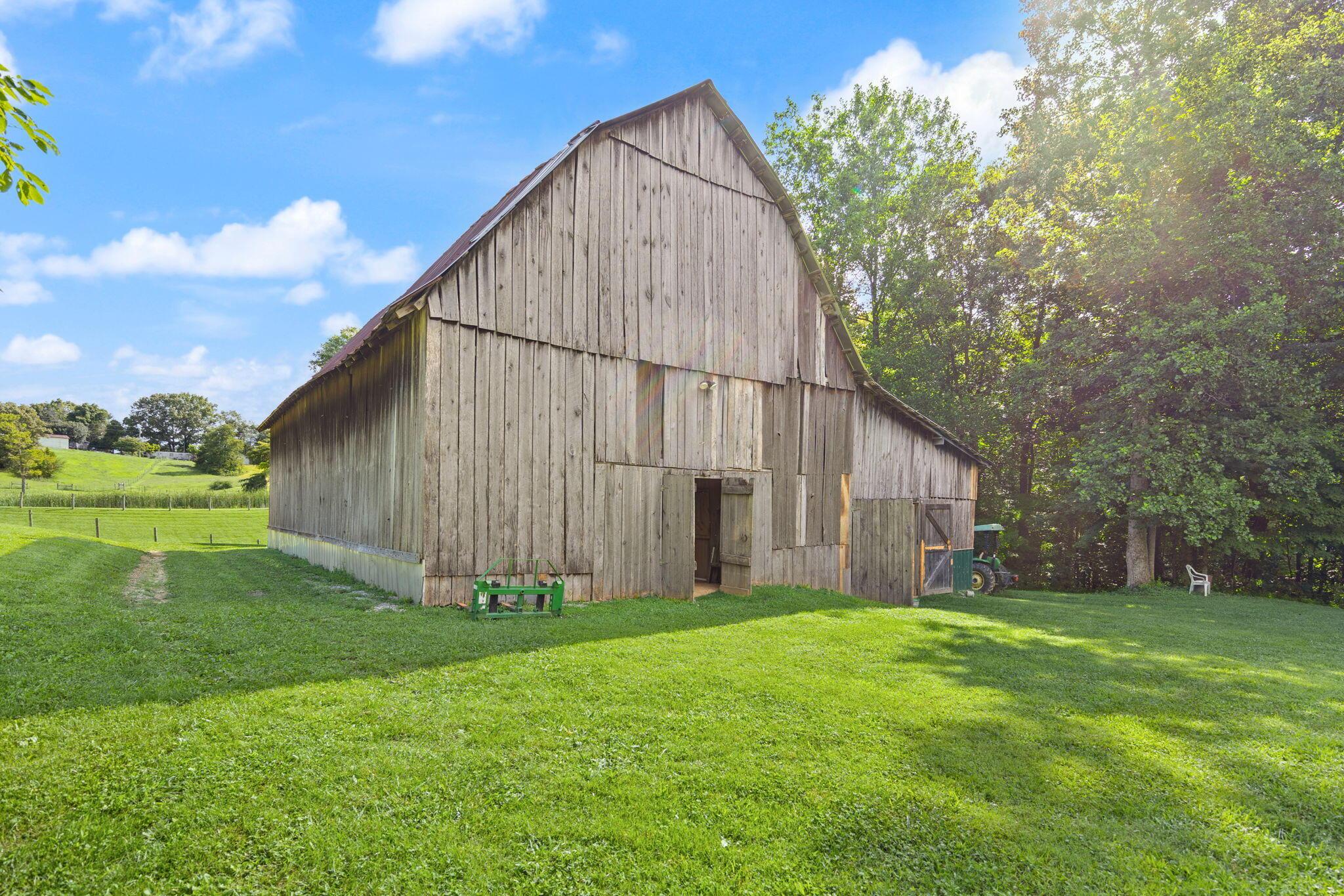 Image 4: 28-web-or-mls-413A4825