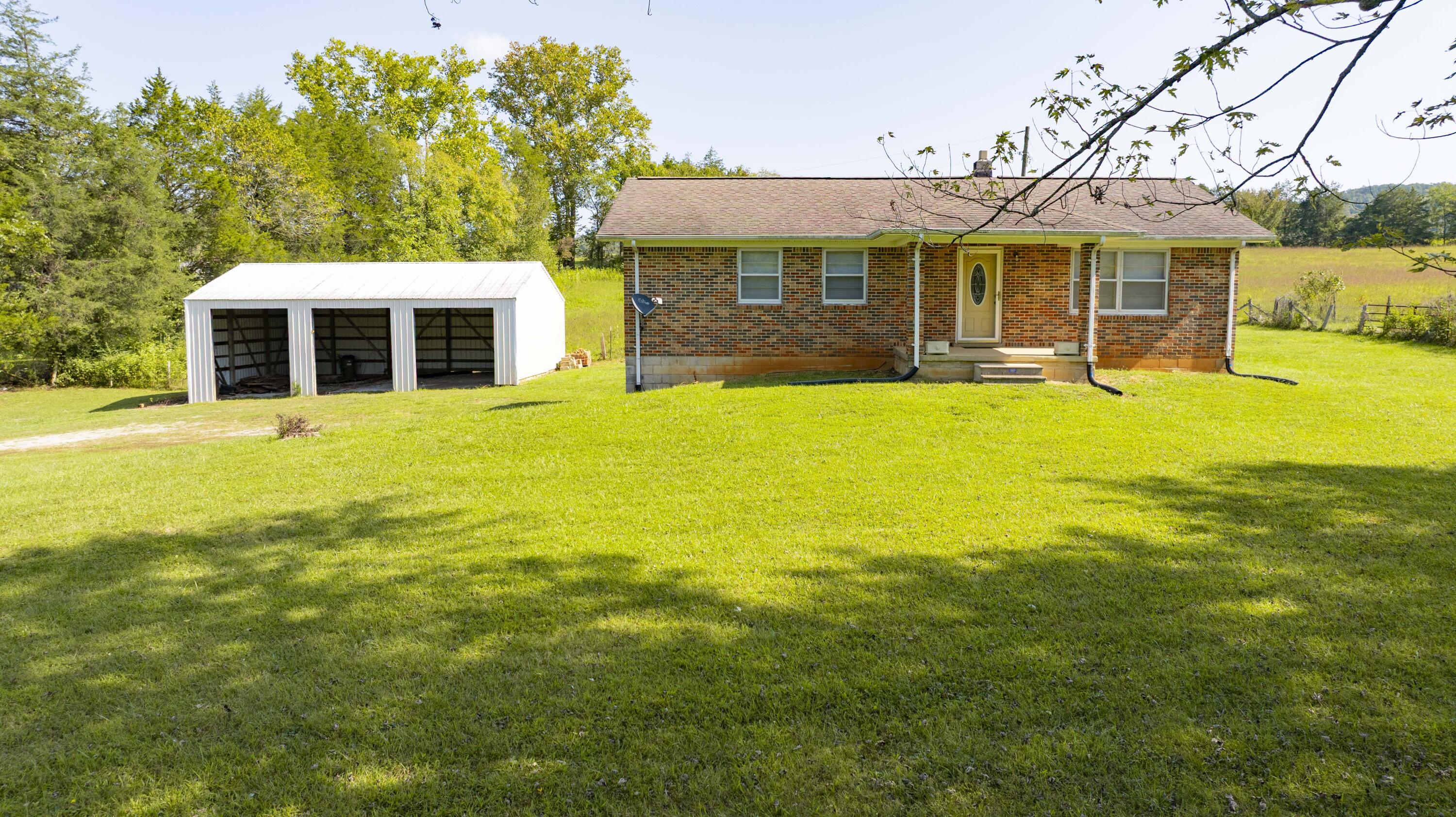 Image 3: Gene Gray rd-23