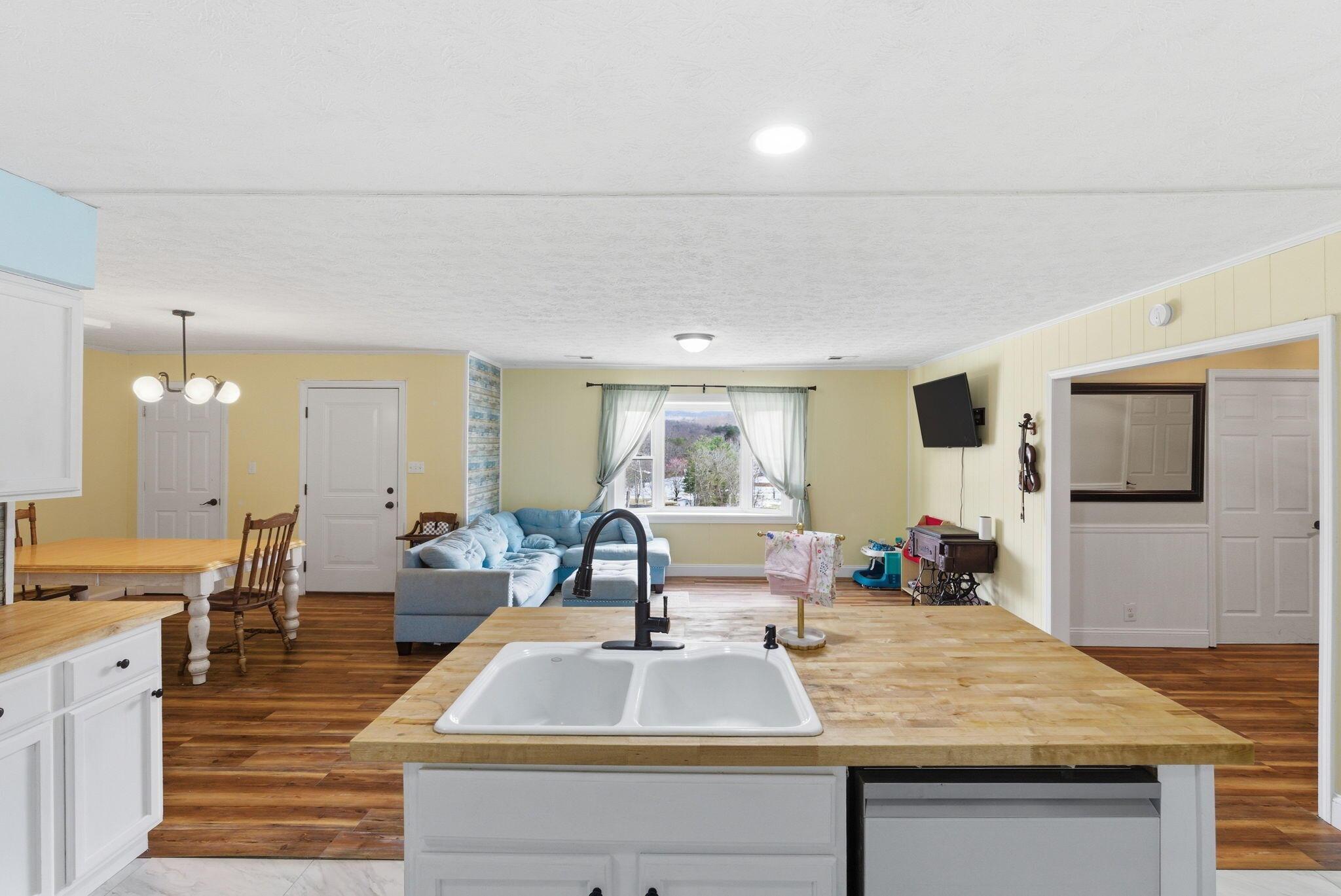 Image 3: 39-web-or-mls-DSC03041