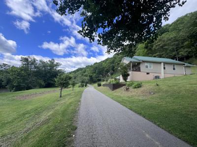 59 River Road