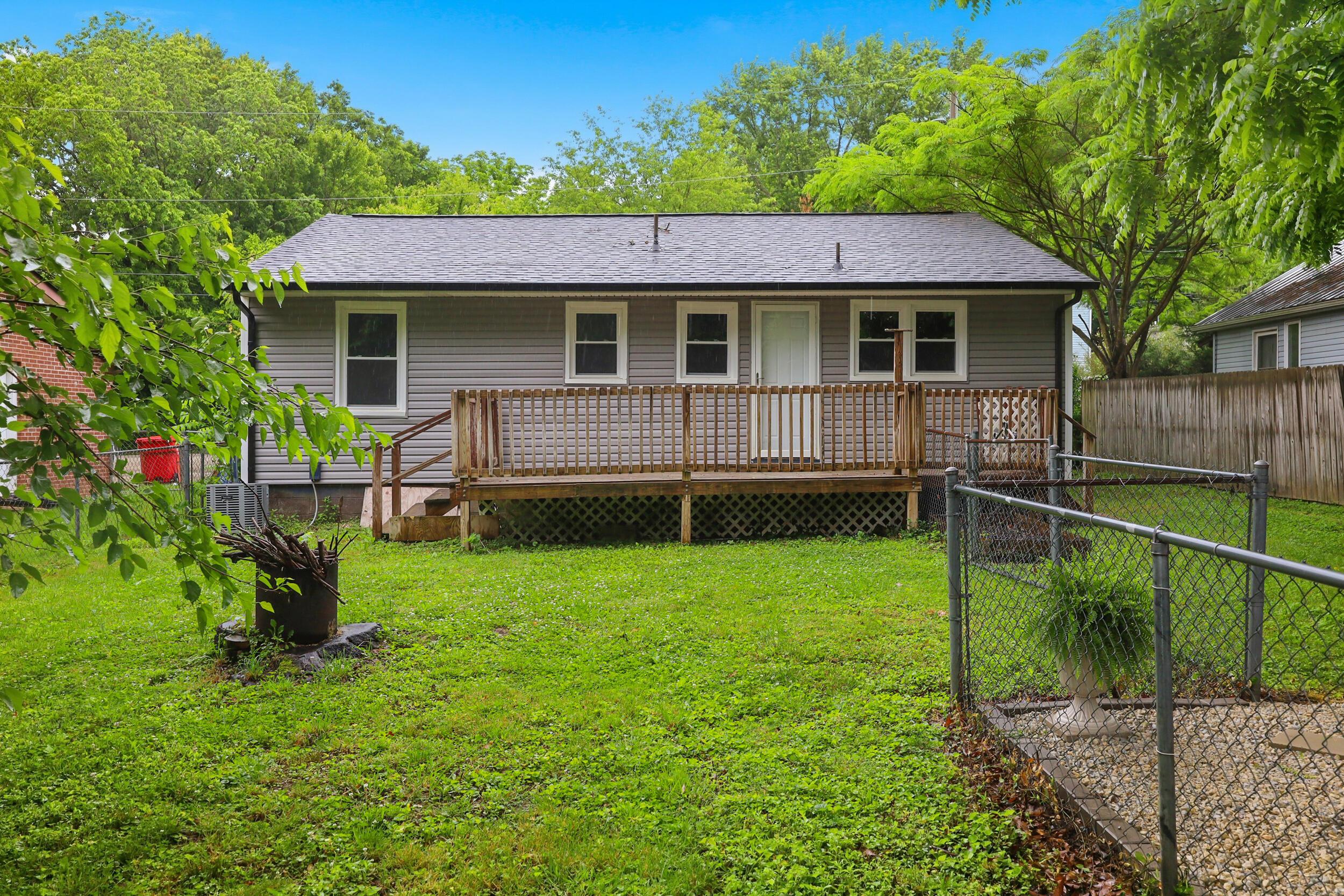 Image 4: Backyard