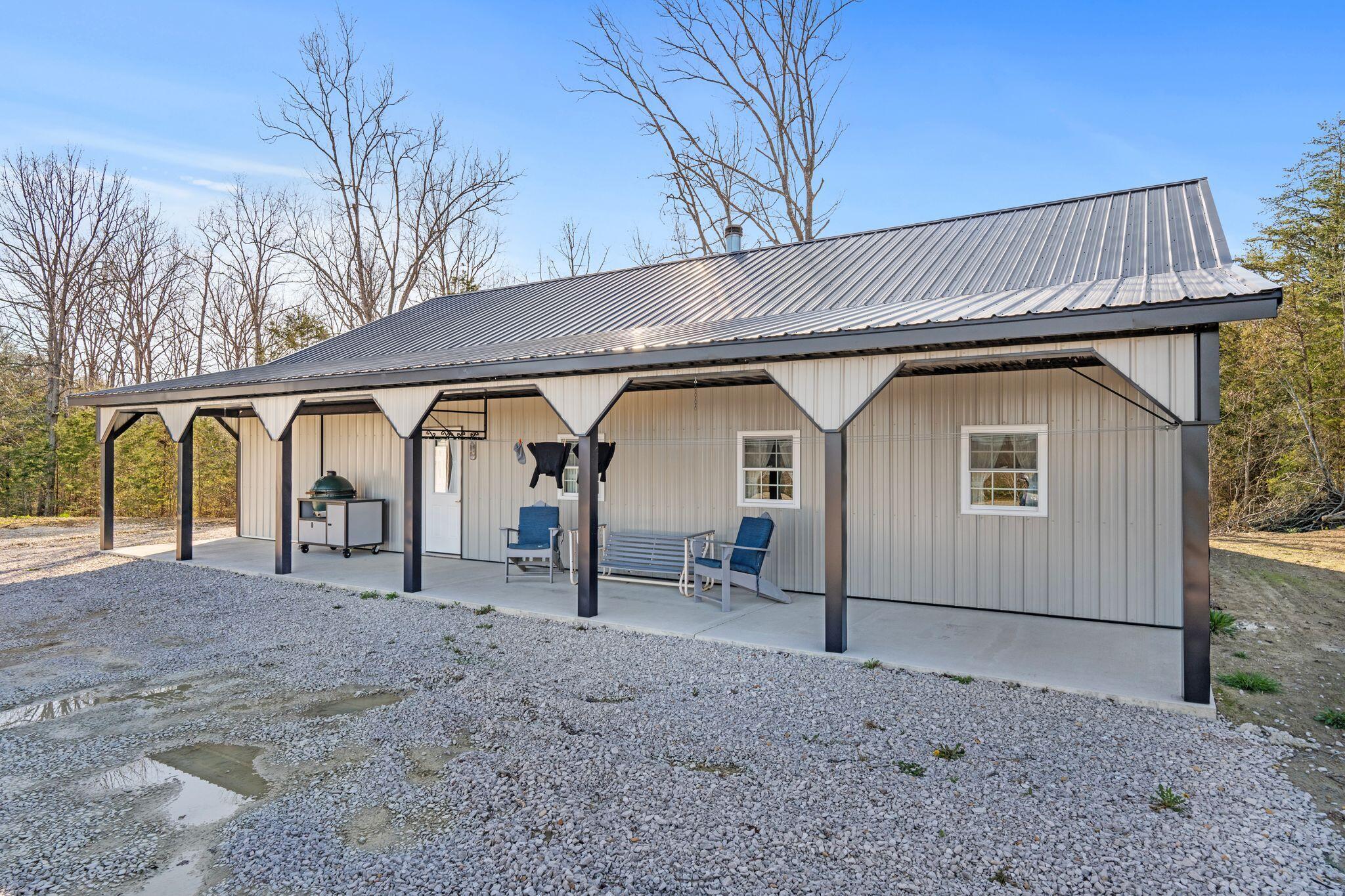 Image 4: 23_F2003467