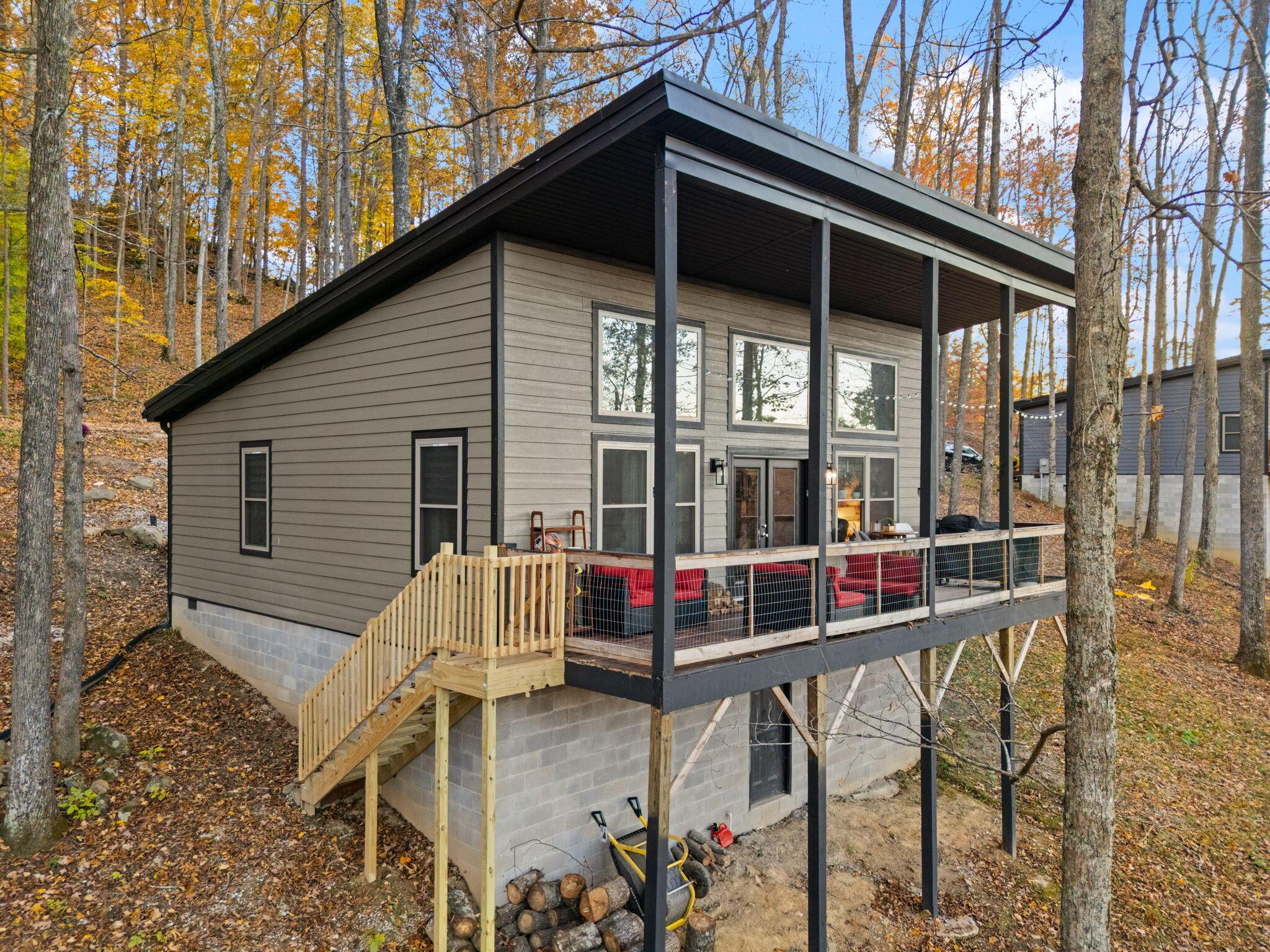 Image 3: 41-web-or-mls-DJI_20251106171700_0036_D