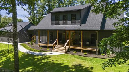 330 Spencer Lane