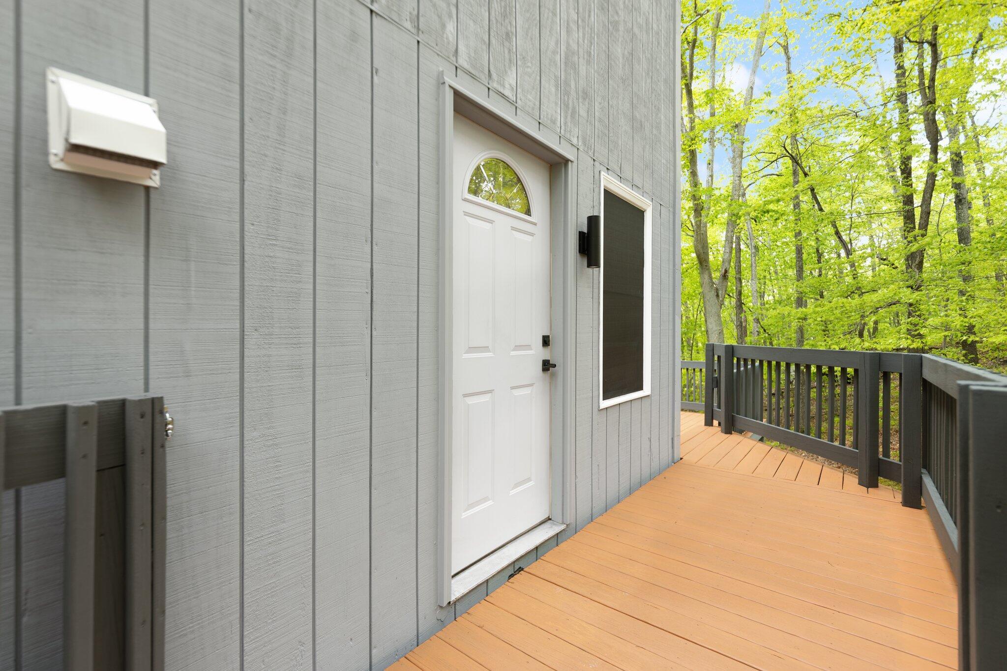 Image 3: 2-web-or-mls-118A7612