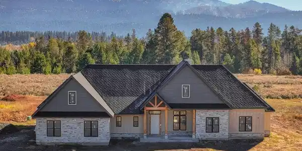 13910 Sky View Court