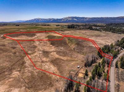 TBD Moonridge Drive