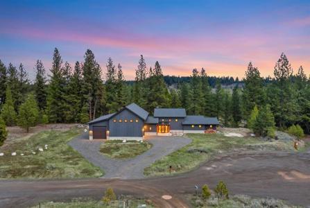 16 Lost River Drive