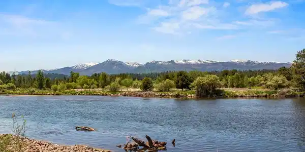 Image 4: Payette River Frontage, Amazing Views