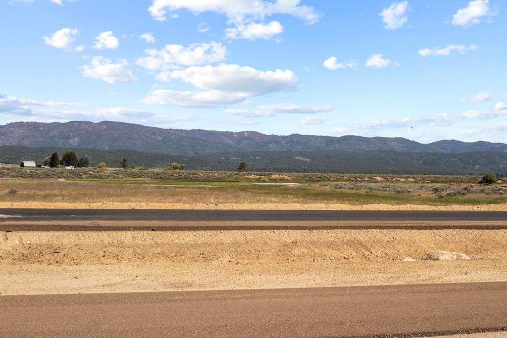Image 3: Mountain Views