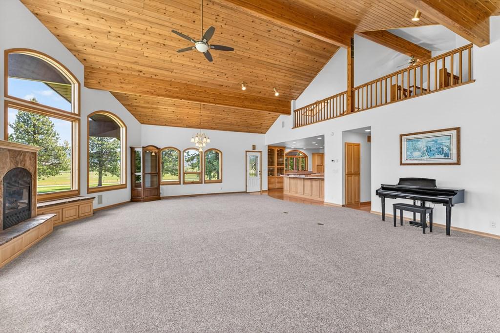 Image 4: Upstairs Loft/Bbedroom or Rec Room