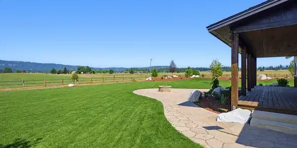 Image 3: Views to Brundage