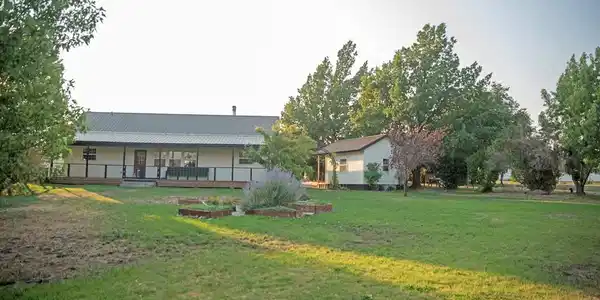 1933 Country Club Drive