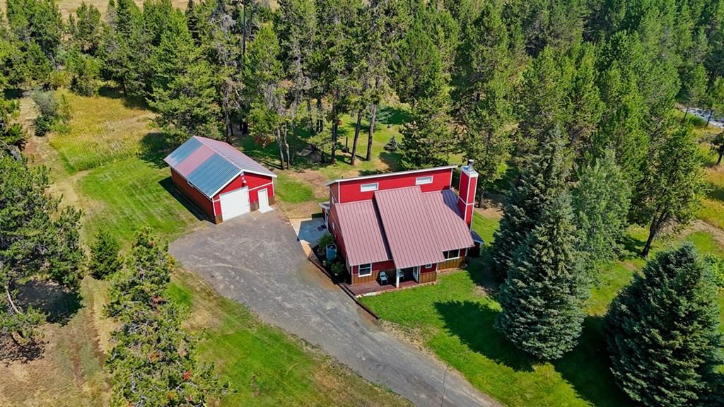 Image 2: Park Like Setting