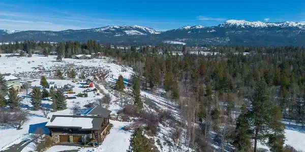13955 Country Way