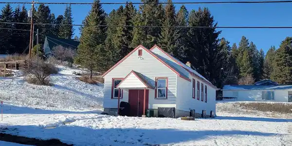 104 Glen Street