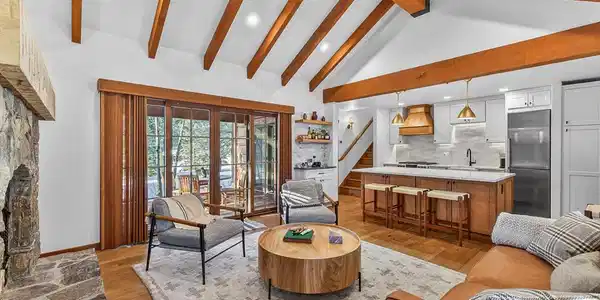 21 Rock Creek Court