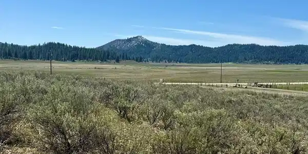 Image 2: 360 Degree High Valley Views