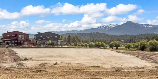 Image 2: Plenty of Room to Build On
