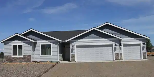 2272 Golf Lane