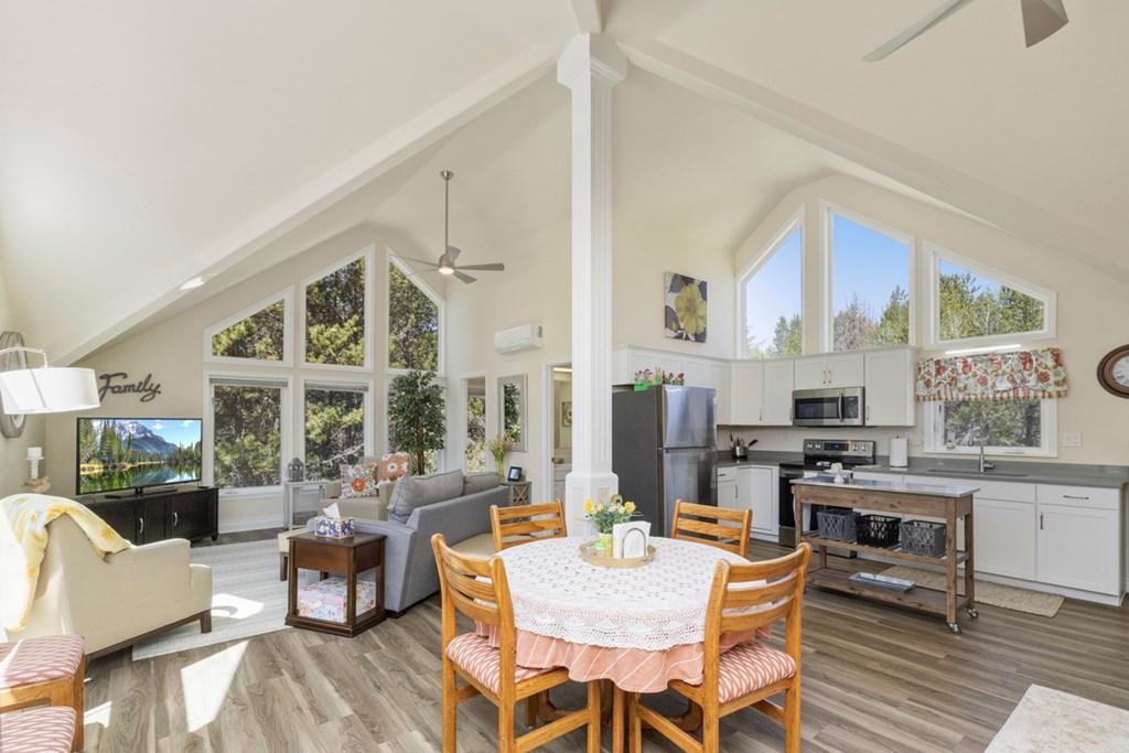 Image 3: Natural Light Upstairs
