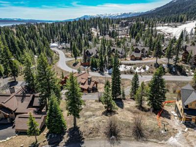 15 Steelhead Court