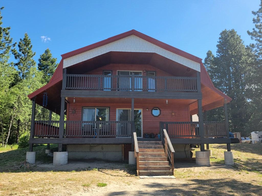 Image 2: Front of the cabin