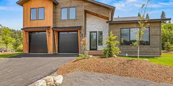224 Meadow Lake Court