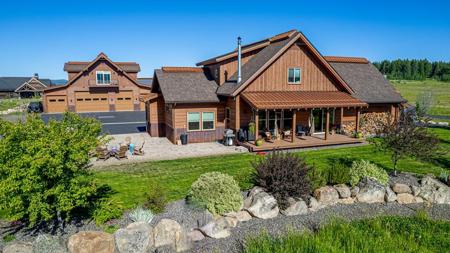 7 Boulder View Place