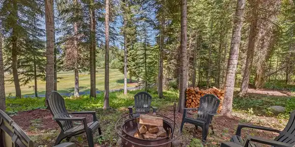 1029 Fireweed Drive
