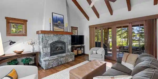 5 Rock Creek Court