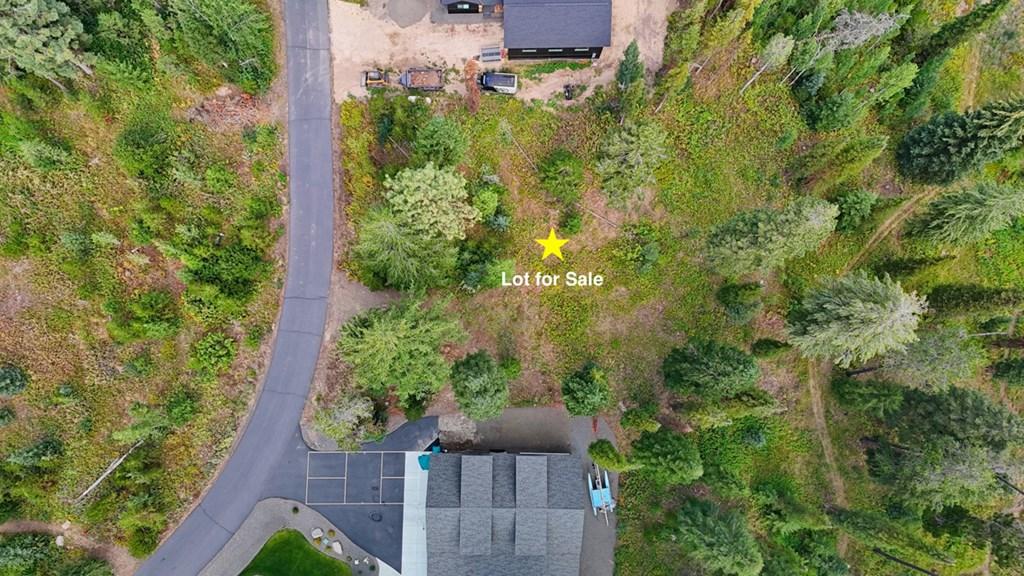 Image 3: Nice Level Lot