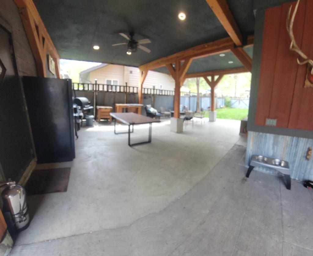 Image 3: Patio