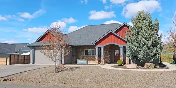 2278 Golf Lane