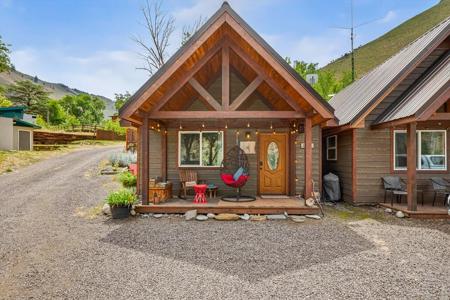 1432 #4 Salmon Drive