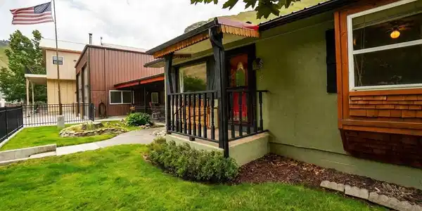 Image 4