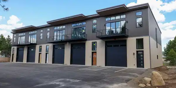 215 Simmons Street