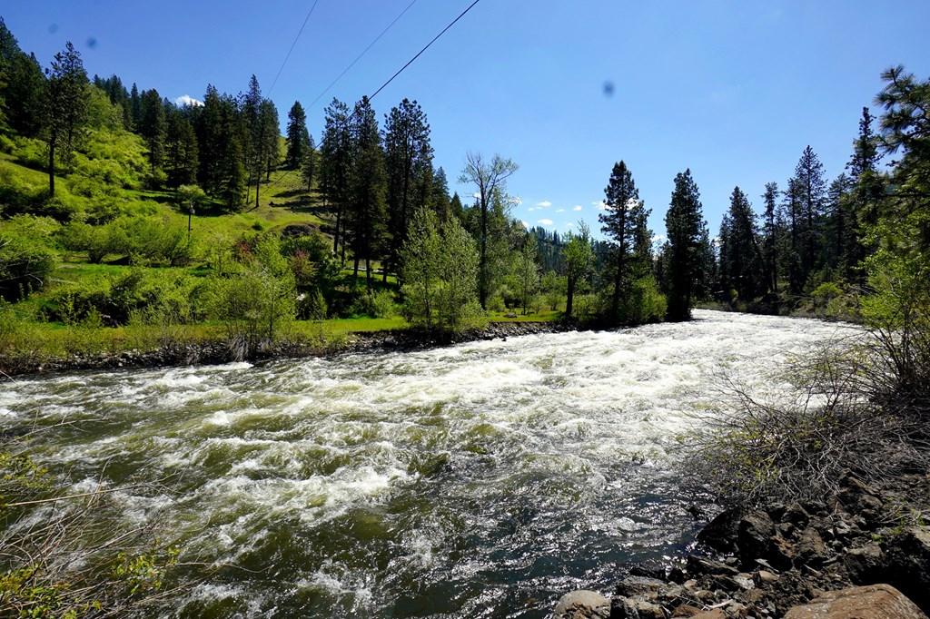 Image 2: Looking South