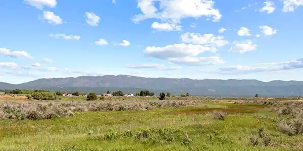 Image 2: Sweet View of East Mountain