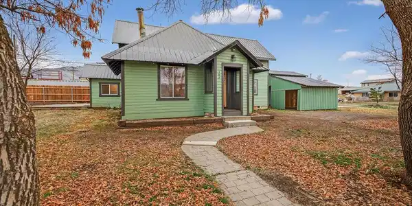 105 S Exeter Road