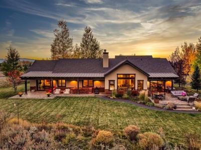 306 Otter Pond Lane