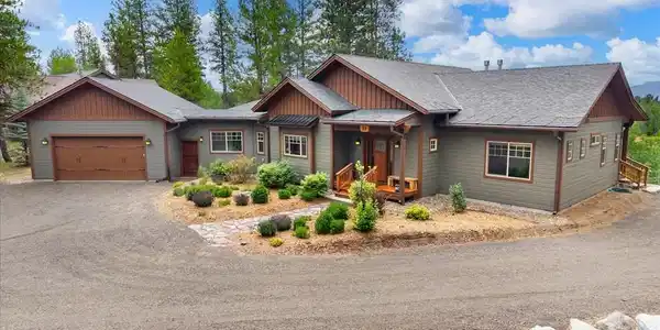 11 Minidoka Court